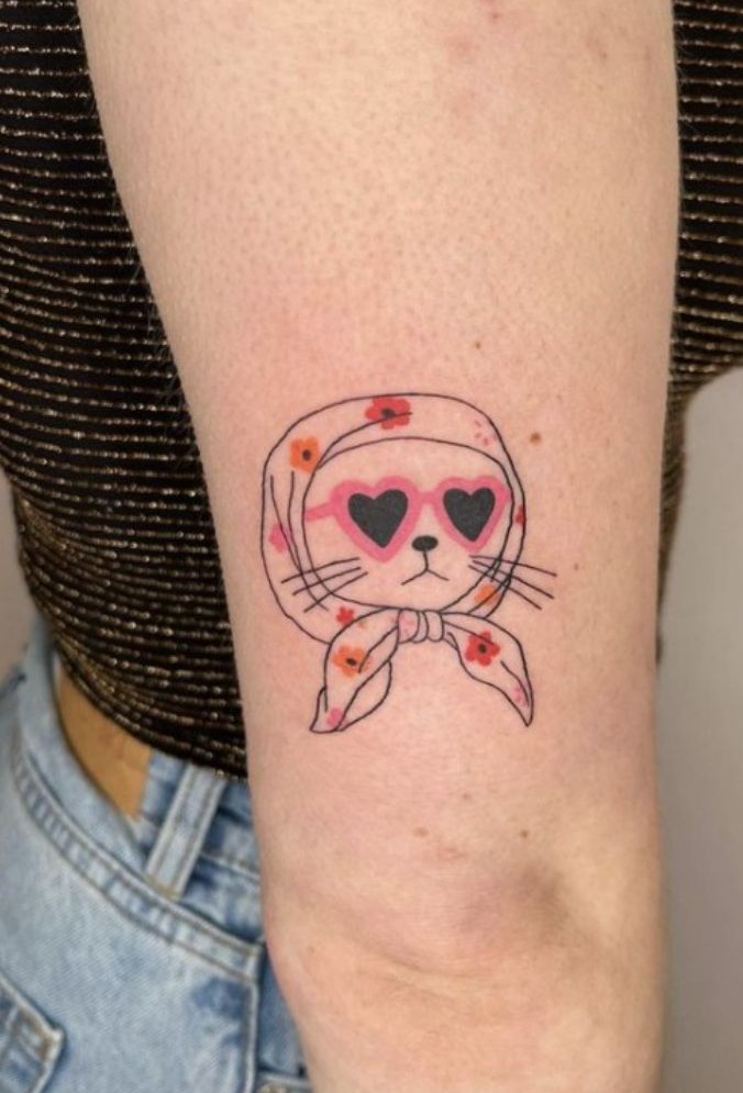 Here Are 28 Cat Tattoo Ideas to Consider in for Women and Men: Minimalist, Funny, Gothic
