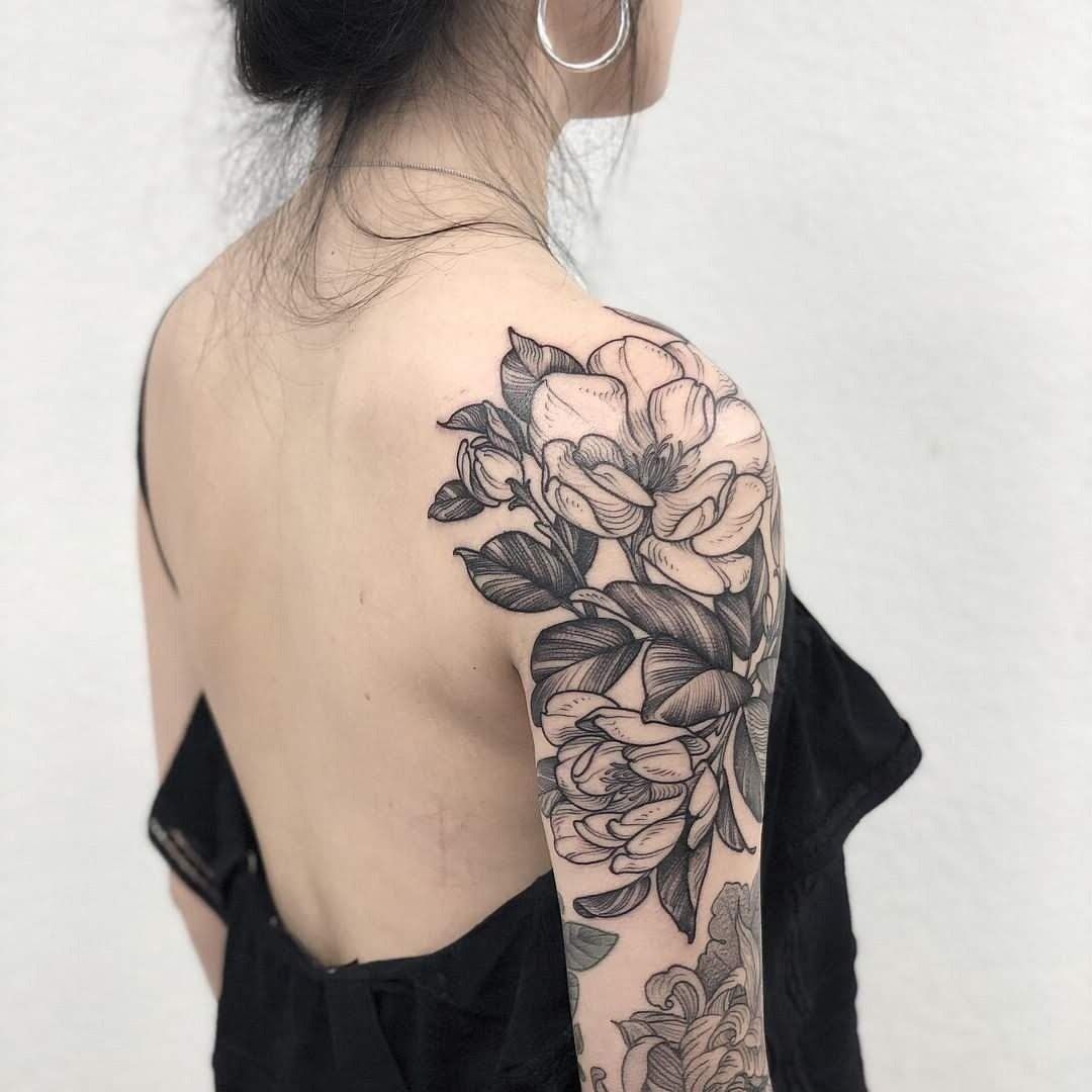 31 Magnolia Tattoo Ideas: Elegant Florals With Personality