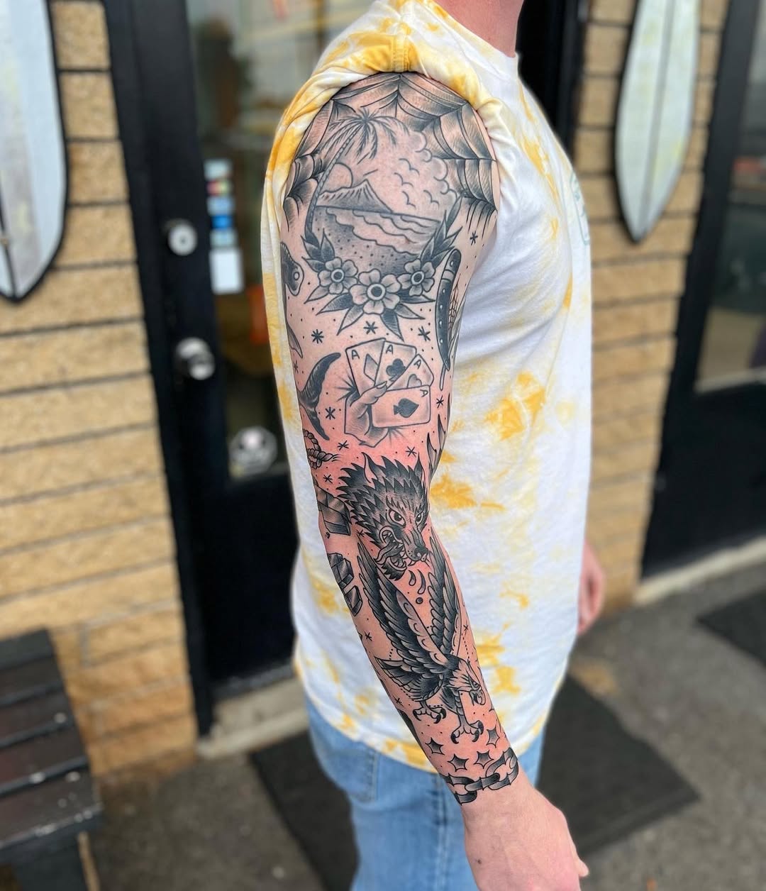 28 Traditional Tattoo Sleeve Ideas: Bold American, Black and Grey, Neo & Japanese Designs for Every Style