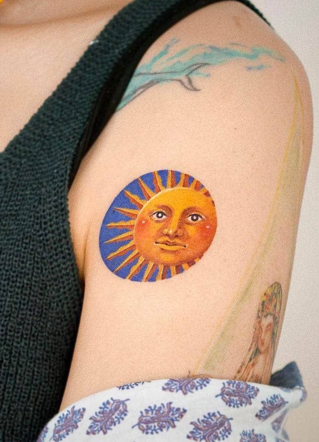25 Sun Tattoo Ideas  for Men &#038; Women: Unique Designs &#038; Abstract Styles