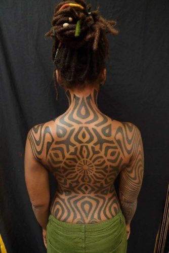 25 Colorful Tattoo Ideas for Dark Skin Tones