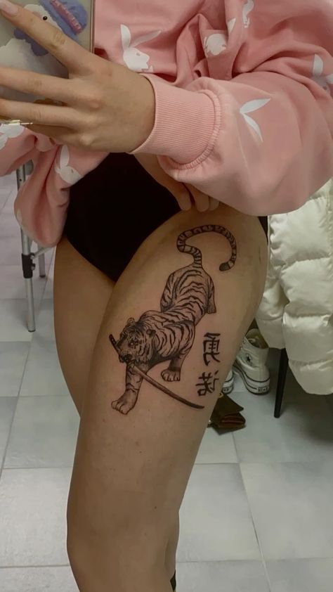 27 Ideas Lion Tattoo : From Minimalist Lines to Regal Power