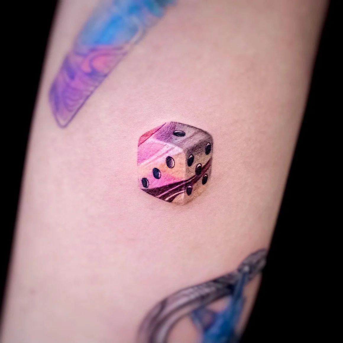 25 Dice Tattoo Ideas with Cool Flash Designs, Stencil Outlines & Men s Placement