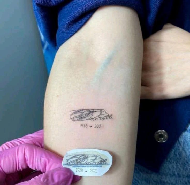 28 Kids Name Tattoo Ideas for Mothers: Unique Designs with Birth Dates, Matching Symbols