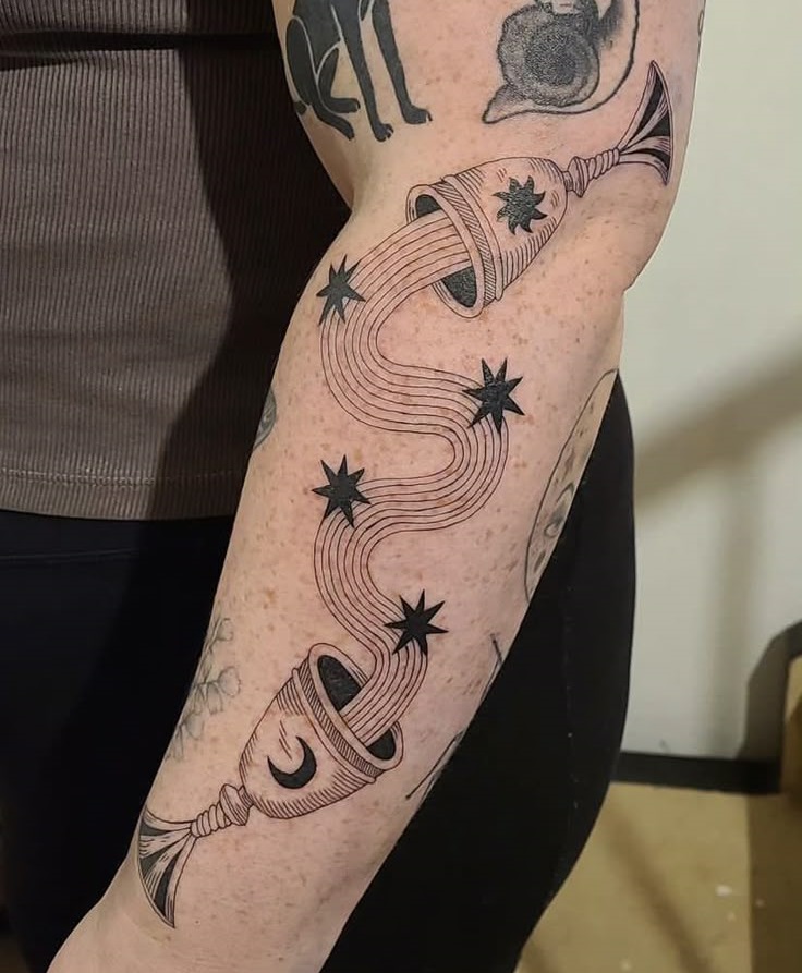 Dark Feminine Tattoos : Bold & Aesthetic Ideas for Women Thigh, Forearm, Leg Sleeve, Back, Ribs & More