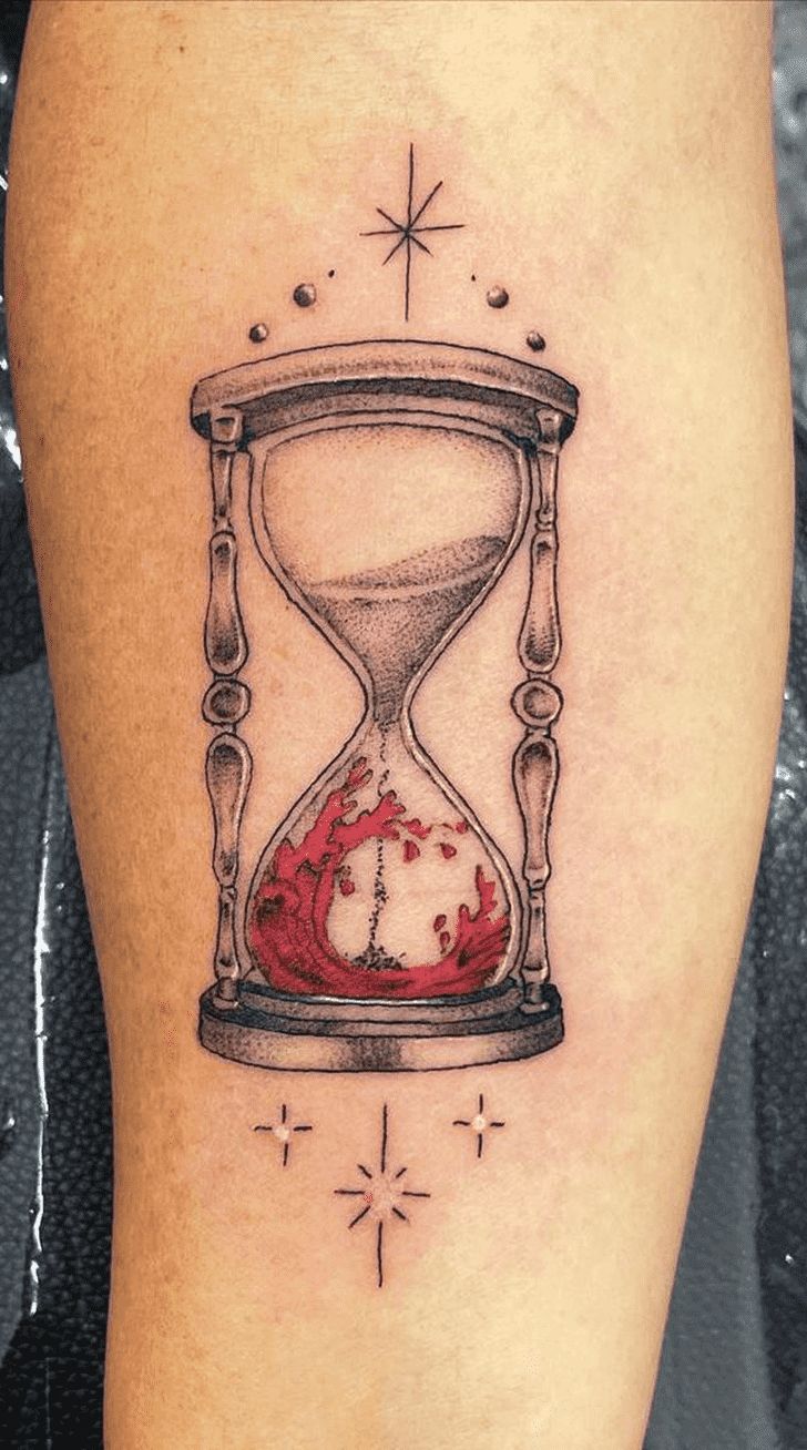 29 Hourglass Tattoo Ideas with Meaningful Designs for Men and Women Minimalist, Feminine, Traditional