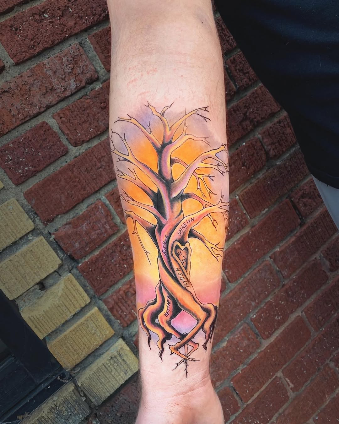 28 Family Tree Tattoo Designs Full of Meaning and Inspiration