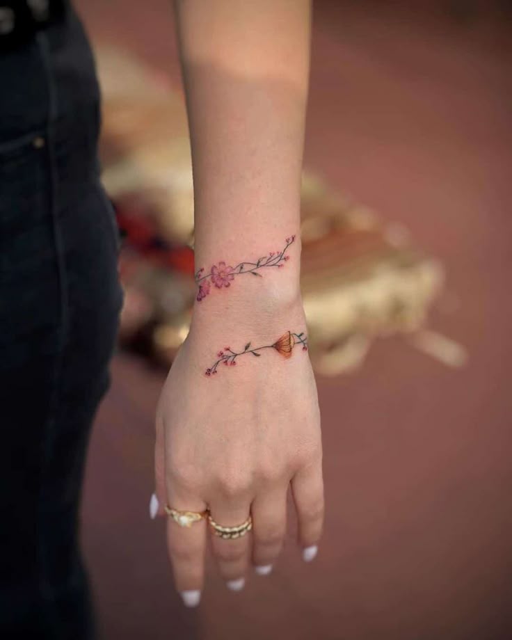 29 Ideas Wrist Tattoo : From Minimalist Statements to Bold Expressions