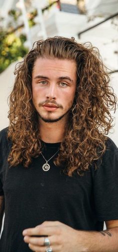 Trendsetting  Guide: 17 Men s Long Haircuts with Striking Style &#8211; Cuts for Every Face
