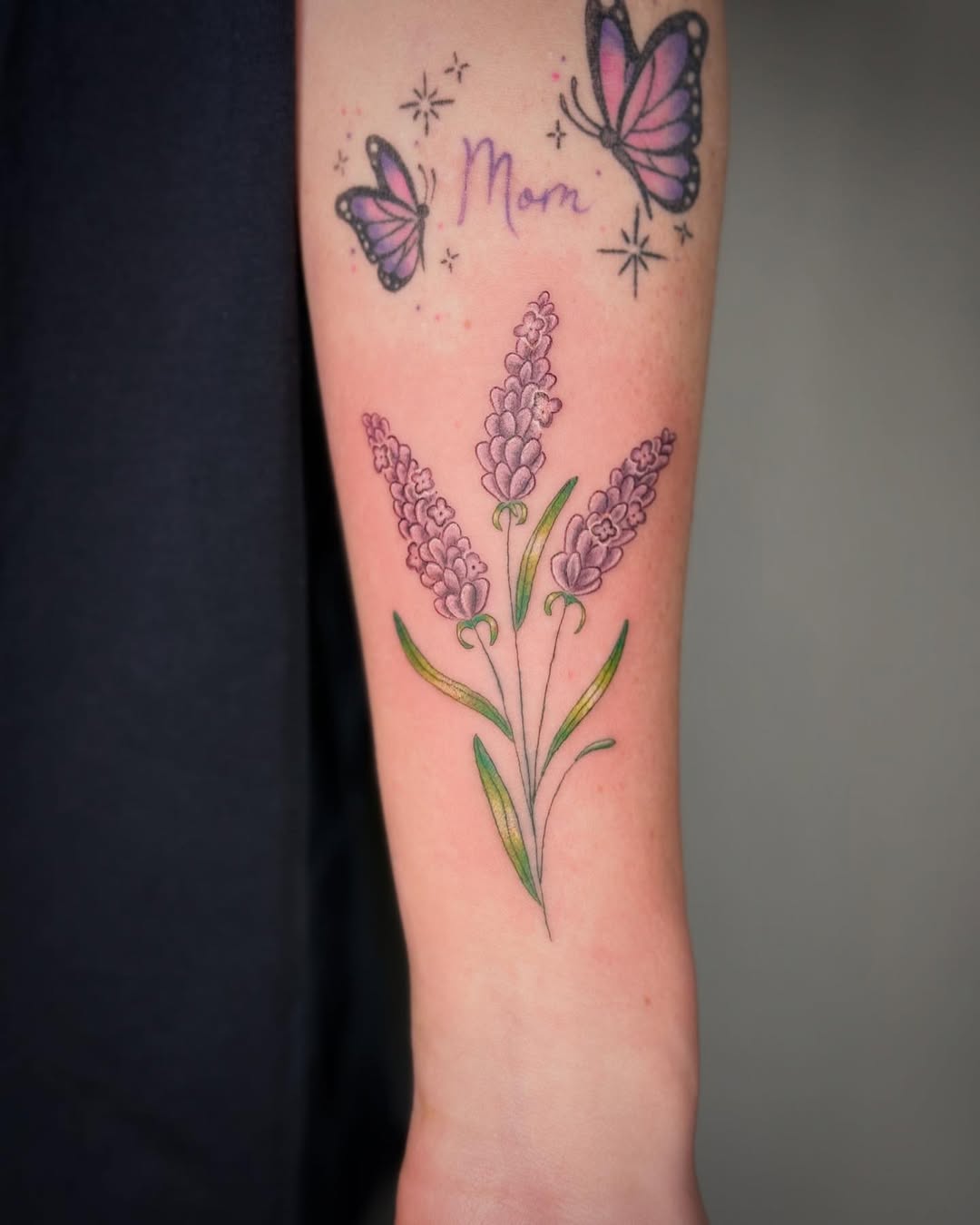 27 Lavender Tattoo Ideas : Fine Line, Bee, Rosemary, Black and Grey, Minimalist, Men and Women