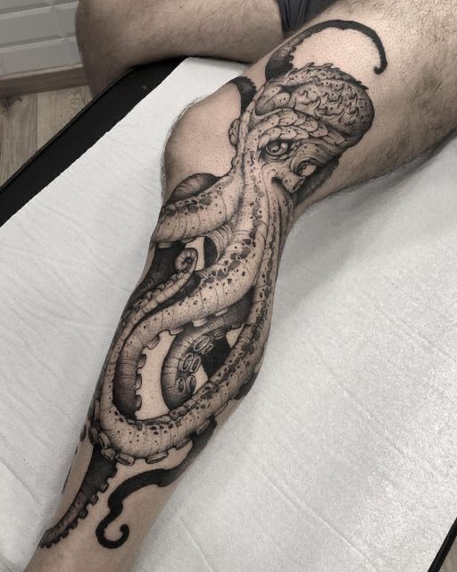27 Octopus Tattoo Ideas for Men & Women Realistic, Sleeve, Leg, Shoulder & Tiny Octopus Designs