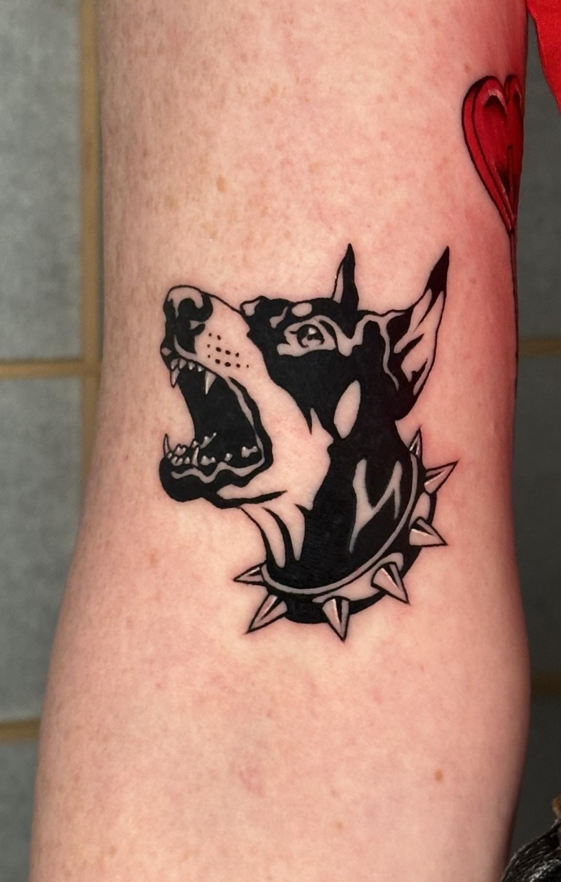 30 Dog Tattoo Ideas: Minimalist, Memorial, Portrait, Paw Print, Small Meaningful, and Designs