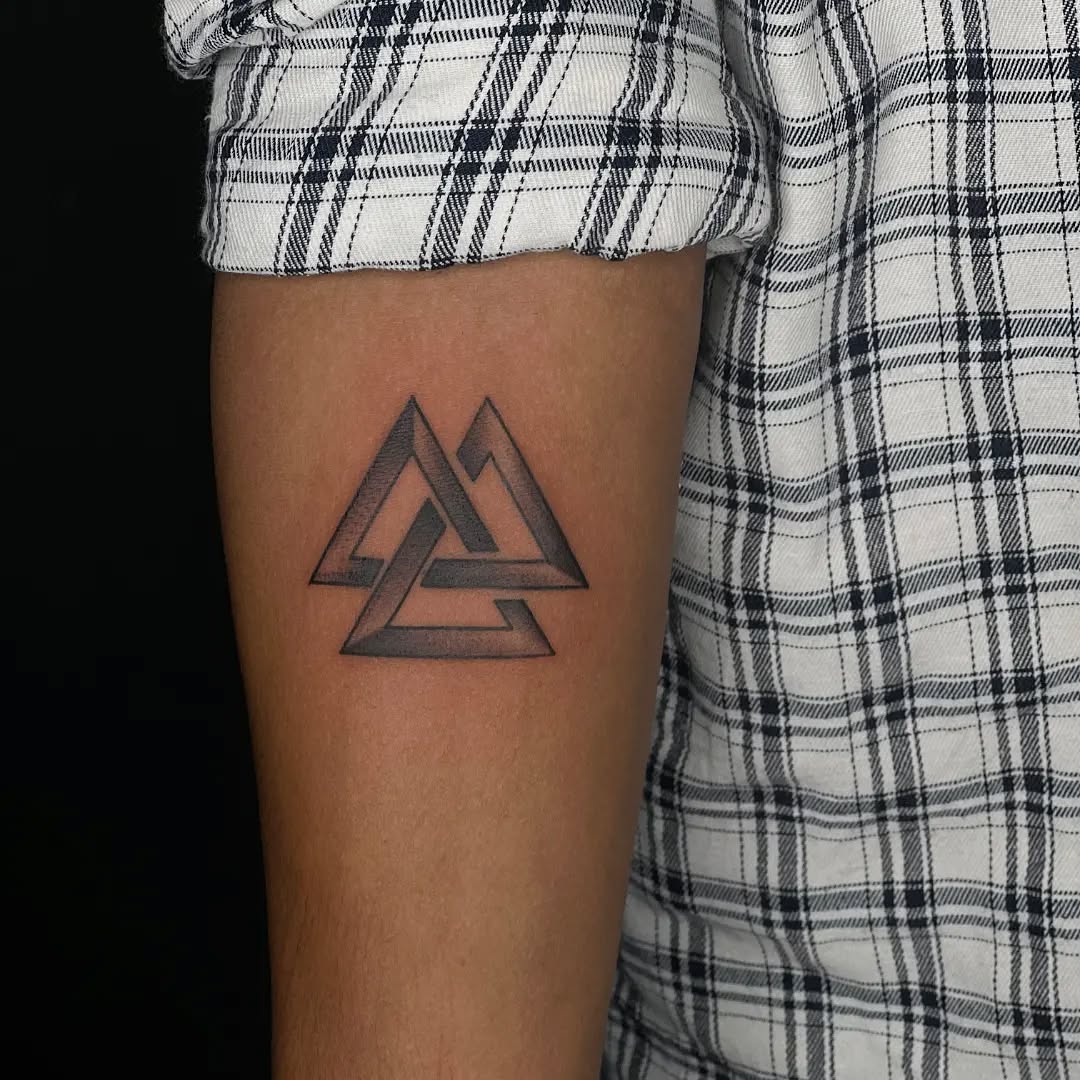 29 Triangle Tattoo Ideas: Sharp Lines, Big Stories