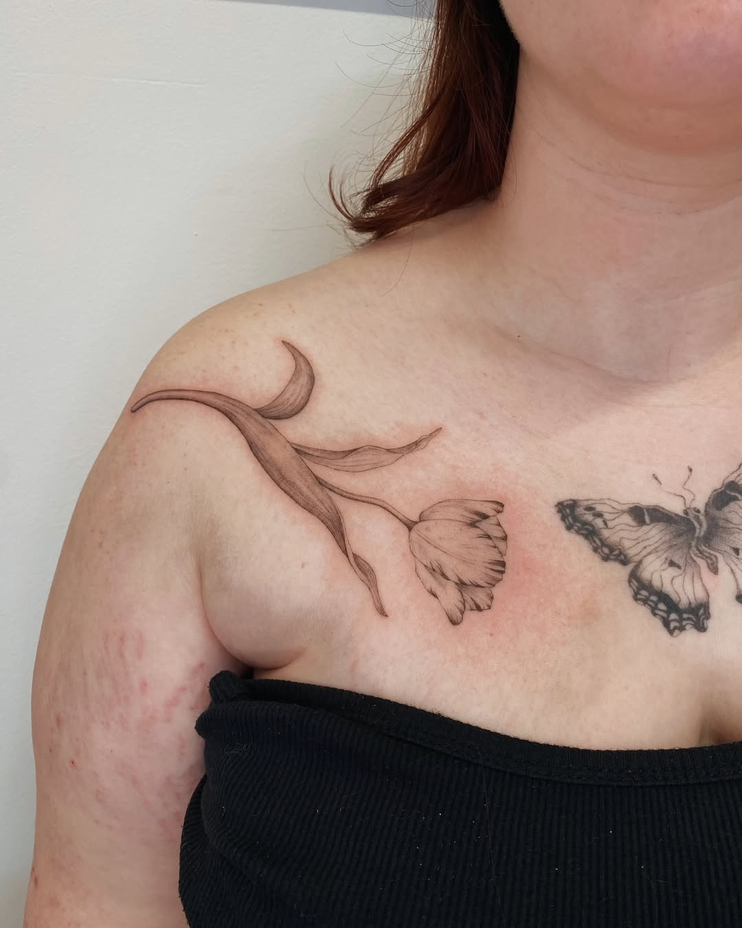 29 Tulip Tattoo Designs Full of Meaning and Style