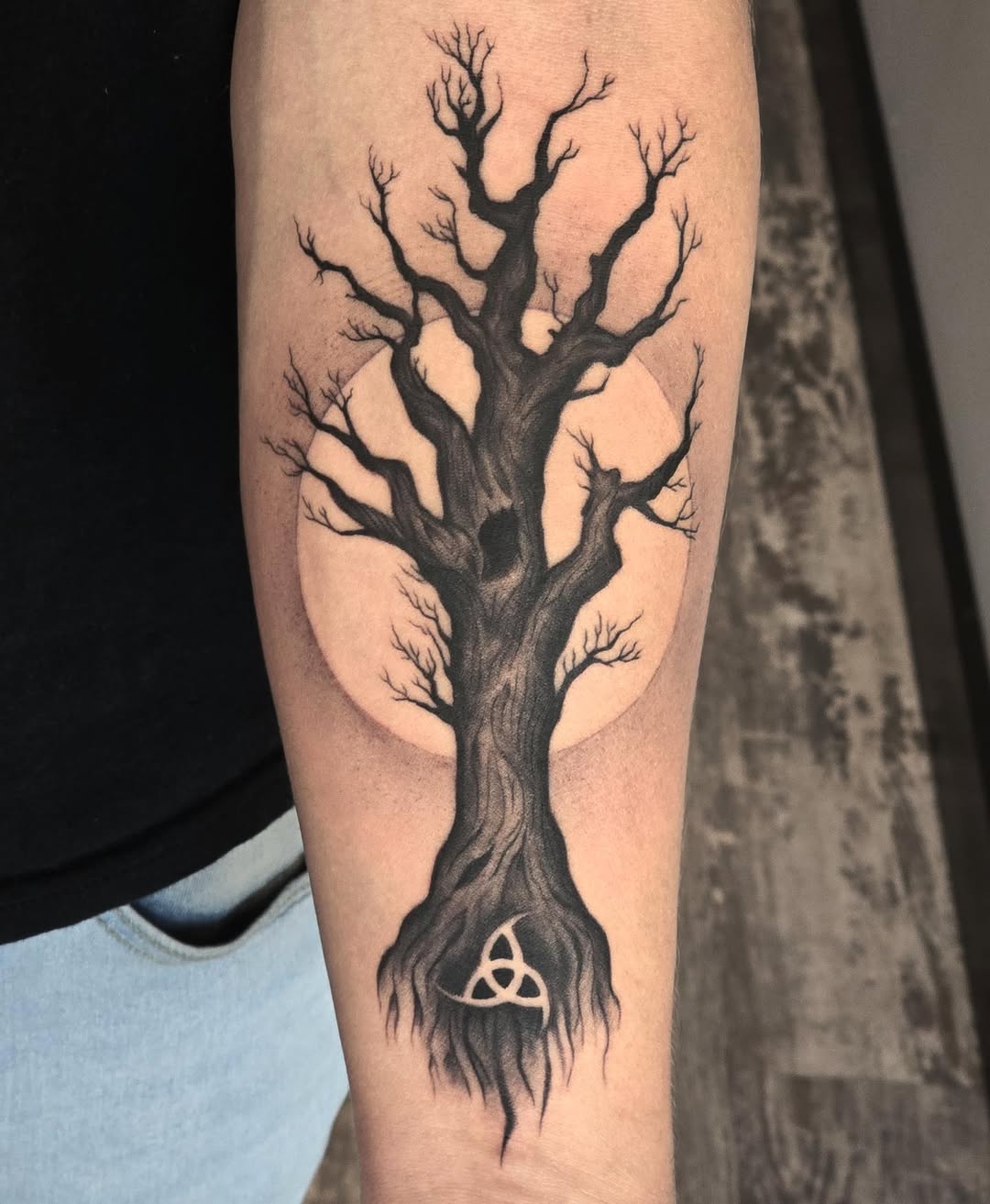 28 Family Tree Tattoo Designs Full of Meaning and Inspiration