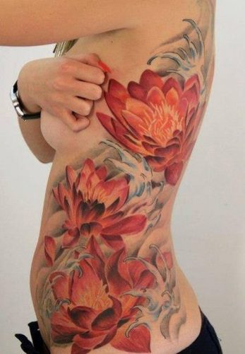 19 Captivating Rib Tattoo Ideas for Women