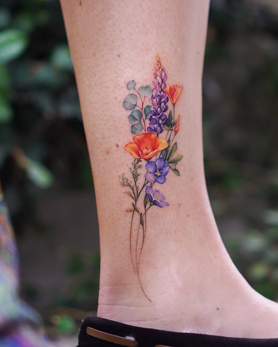 29 Wildflower Tattoo Ideas: Dainty Fine Line, Arm Sleeves, Ankle Wraps, Minimalist Shoulder Designs