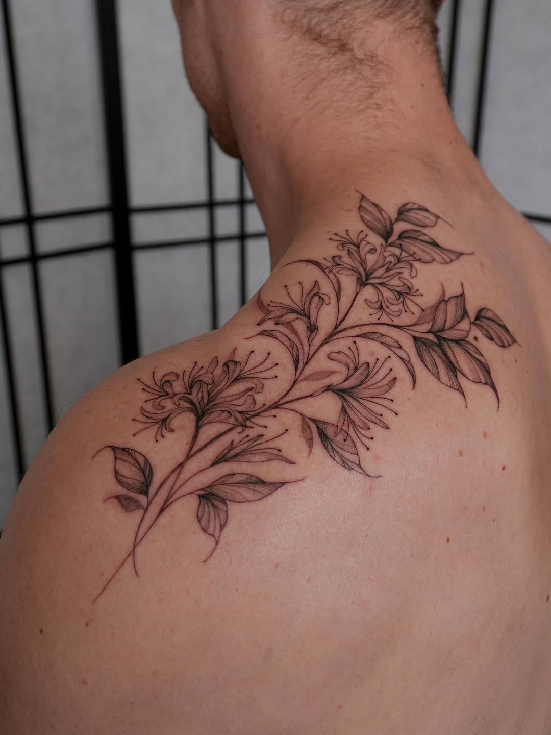 29 Honeysuckle Tattoo Ideas with Fine Line, Neo Traditional, Coral, and American Traditional Designs