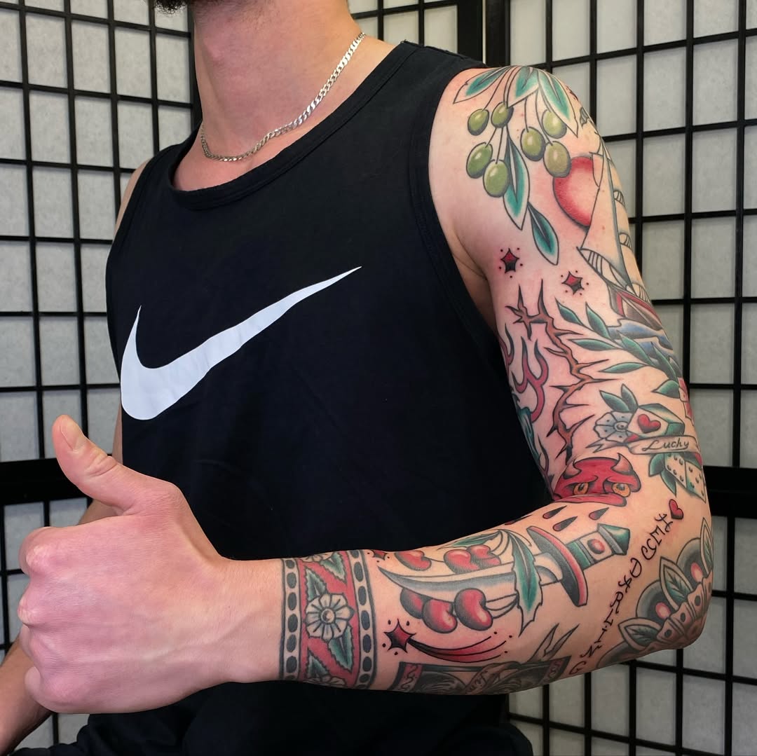28 Traditional Tattoo Sleeve Ideas: Bold American, Black and Grey, Neo & Japanese Designs for Every Style