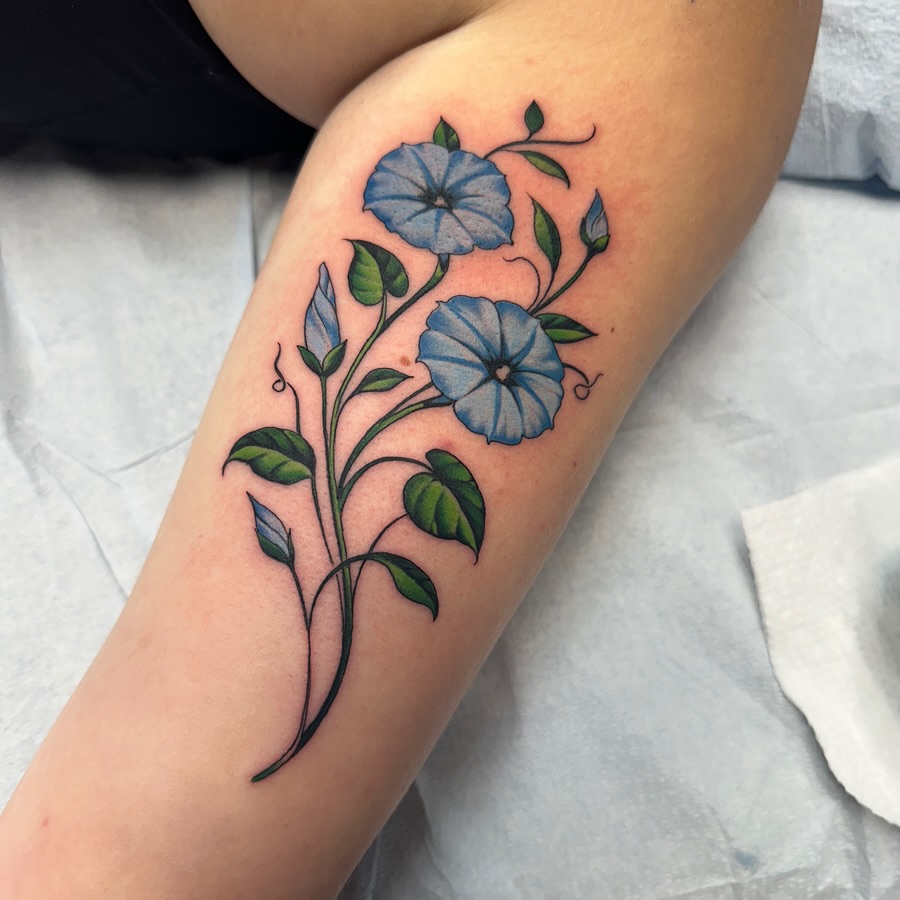 29 Morning Glory Tattoo Ideas: Elegant Vines, Quiet Symbolism, and Wearable Color