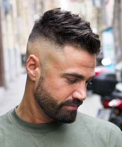 Trendsetting 18 Men&#8217;s Haircuts with Shaved Sides: Styles for Every Occasion &#8211; From Edgy to Elegant