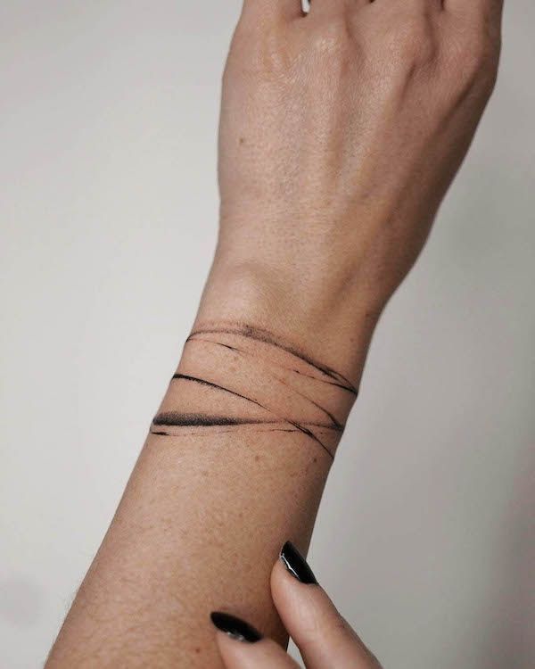 Explore 20 Stunning Fine Line Tattoo Ideas: Minimalist Designs for Women & Men