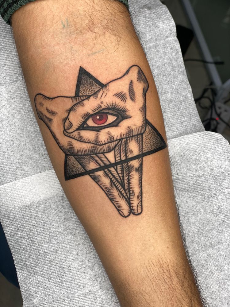29 Triangle Tattoo Ideas: Sharp Lines, Big Stories