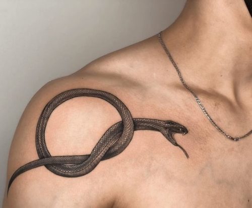 21 Snake Shoulder Tattoos Ideas for Bold Expressions