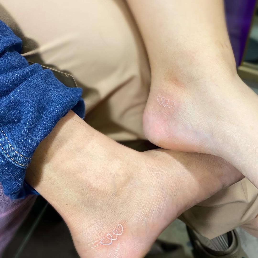 30 White Ink Tattoo Ideas for Dark Skin, Tan, Pale, Brown, Fine Line, Spider, Lightning, Healed Designs