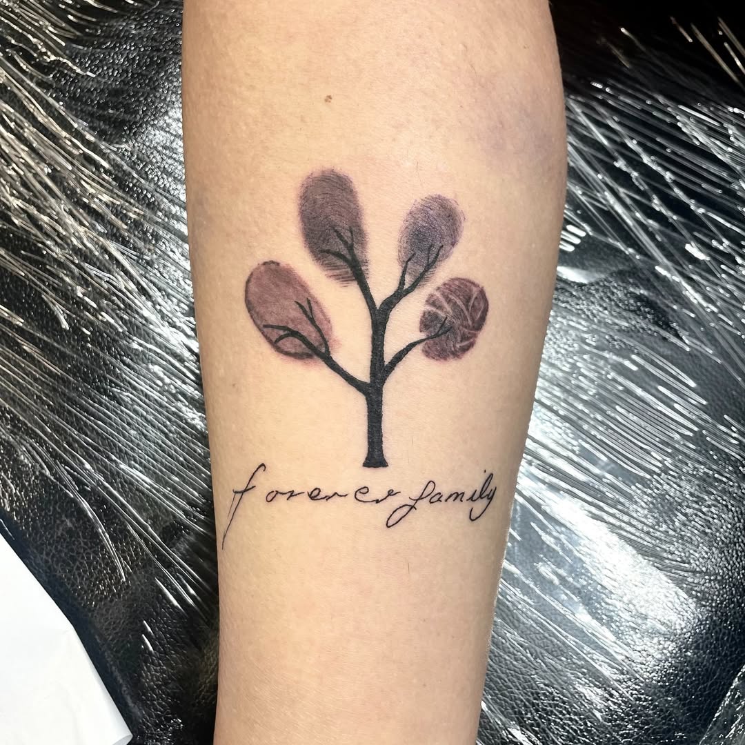 28 Family Tree Tattoo Designs Full of Meaning and Inspiration