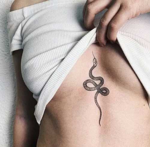 21 Mesmerizing Snake Tattoos on Stomach Ideas