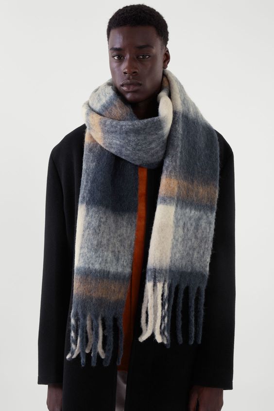 Elevate Your Style: Discover 20 Chic Men’s Outfits with Scarves for – Trendy and Timeless Looks