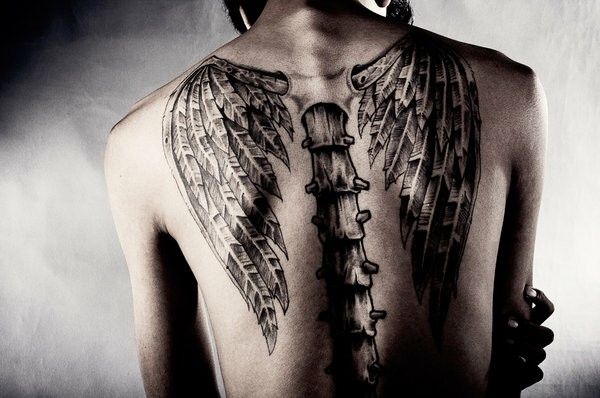 27 Delicate Spine Tattoo Ideas for Women