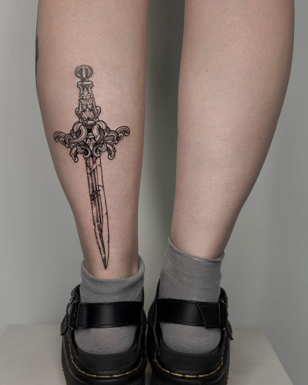 29 Knife Tattoo: Designs, Styles, and Ideas That Cut Deep Into Meaning