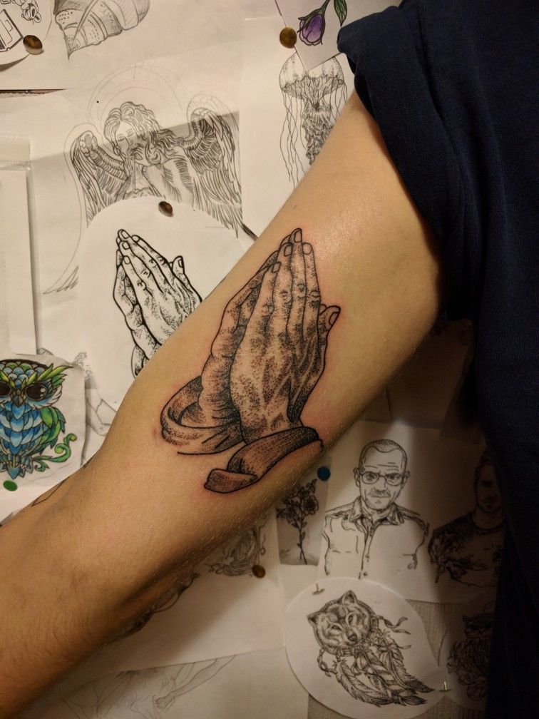 Praying Hands Tattoo Ideas : Rosary, Realism, Shoulder, Chest, Neck, Back and More