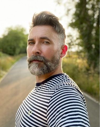 Top 17 Ducktail Beard Styles : Embrace the Trend with These Cutting-Edge Looks