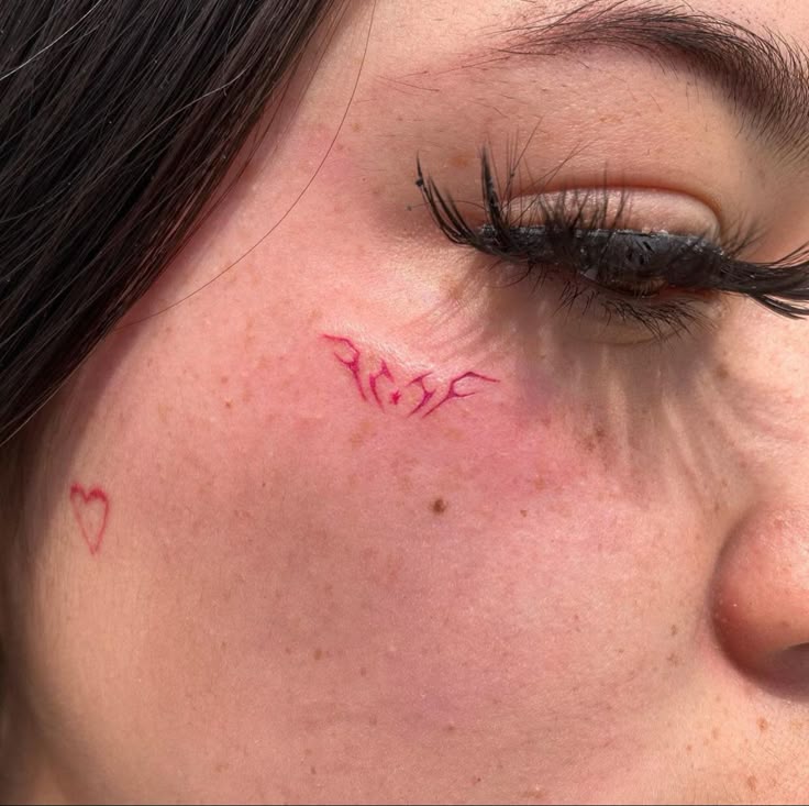 25 Face Tattoo Ideas Bold, Symbolic & Unforgettable Ink