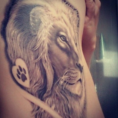 Expressive and Bold: 18 Lion Tattoo on Ribs